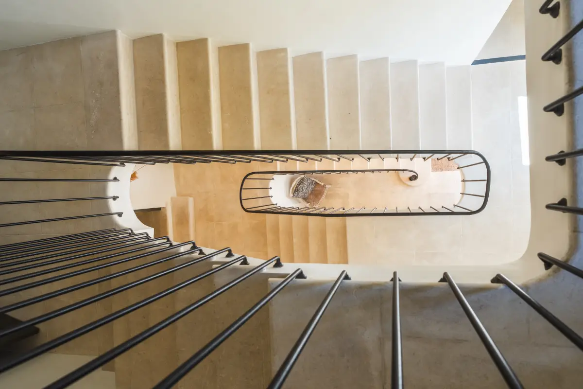 17i. Vue haut escaliers Bastide