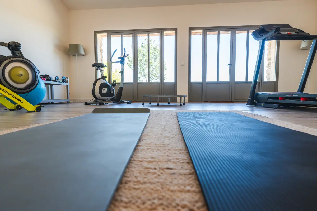 27i. Salle de sport équipée - vue 3