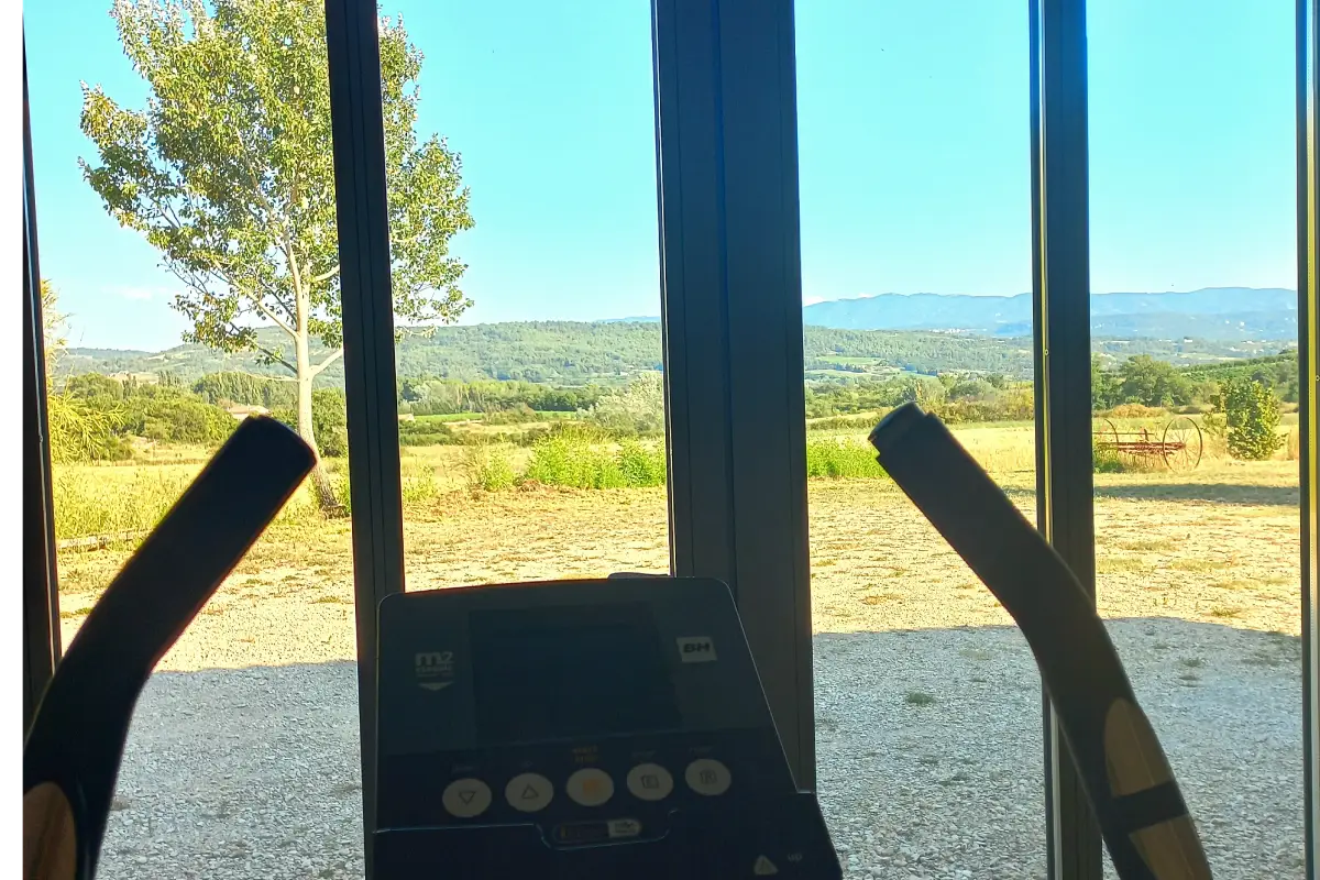 28i. Vue depuis la salle de sport