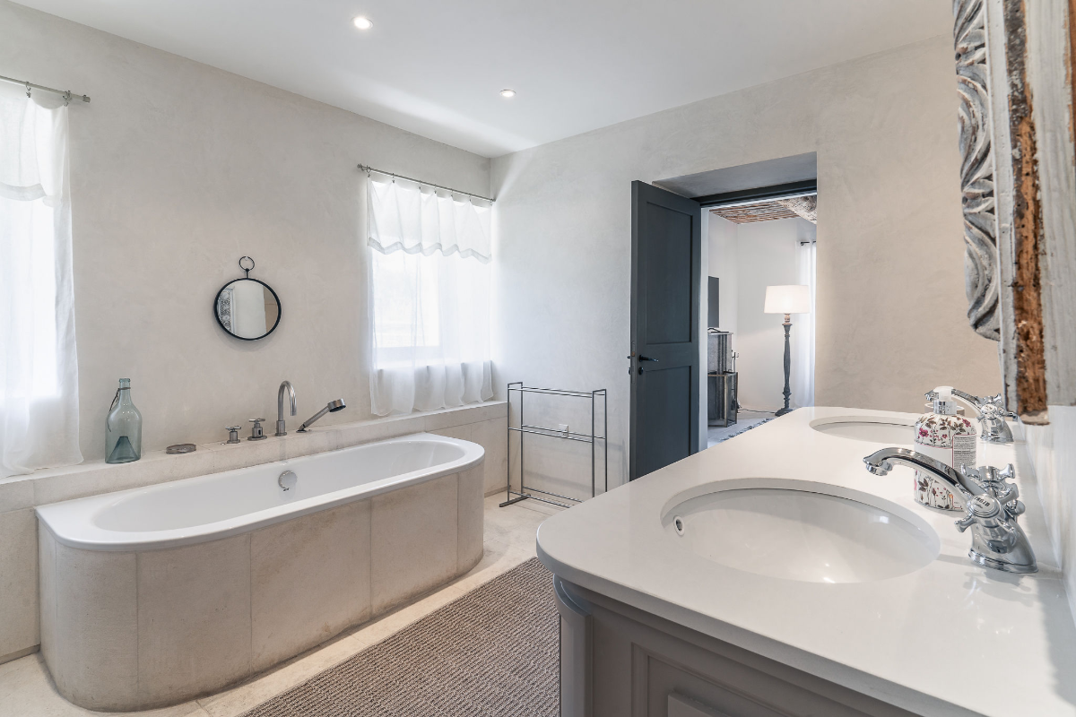 2c ter. Chambre Master Bedroom 1er étage - SDB en suite - vue 1