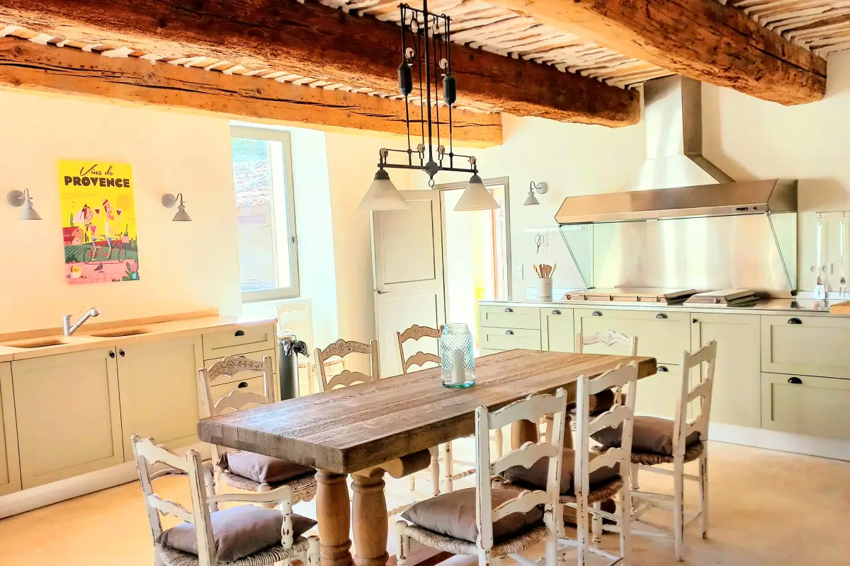 2i. Cuisine Bastide - vue 1