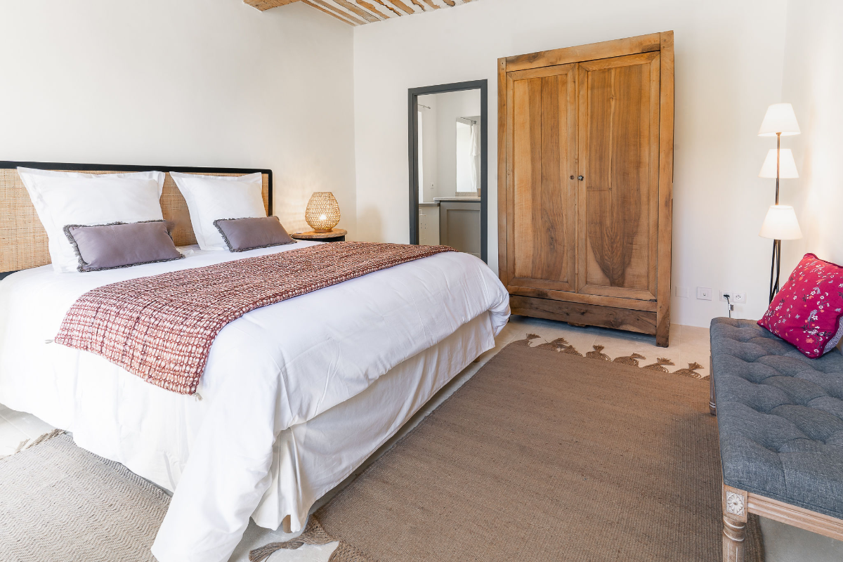 5c . Chambre cour entrée 1er étage - vue 1